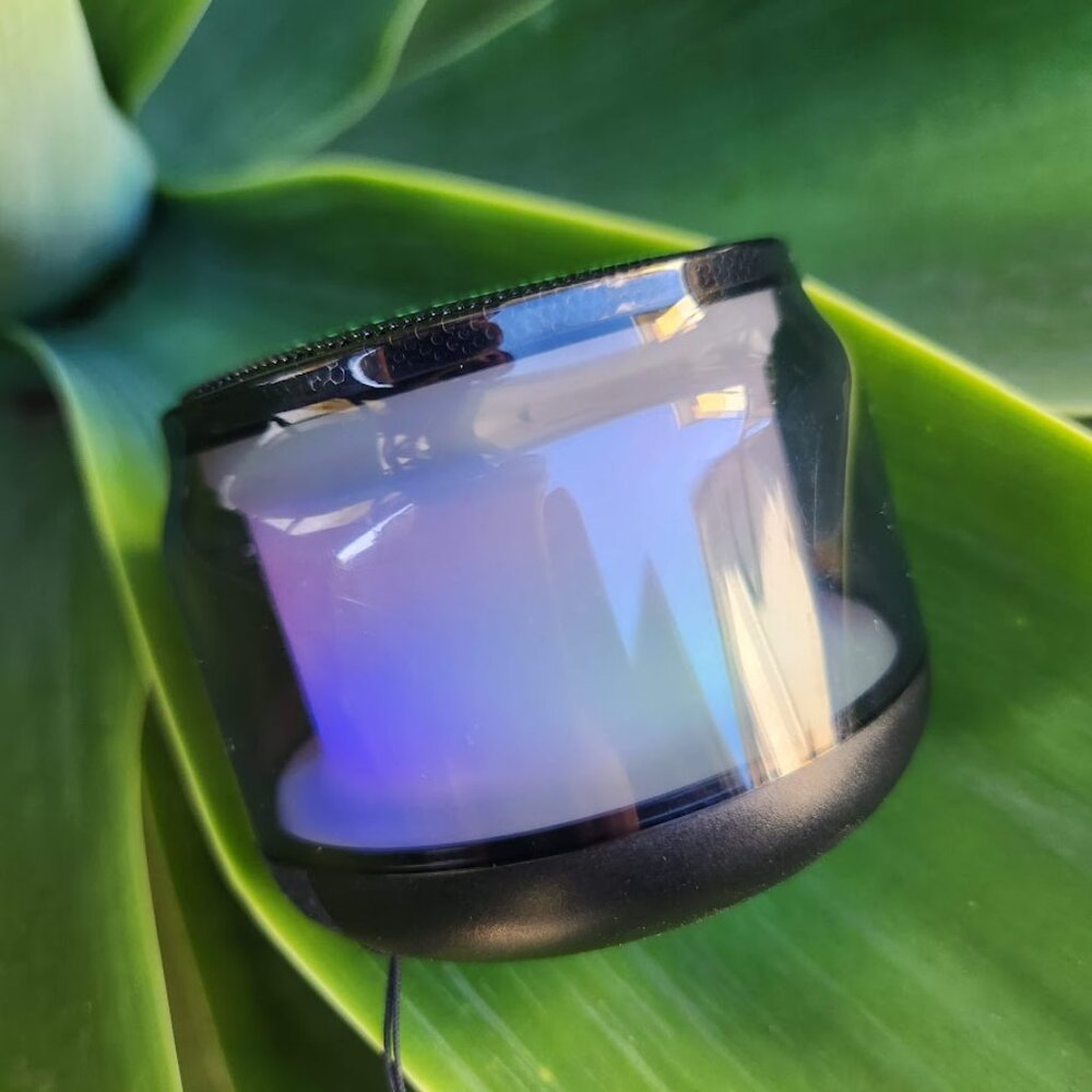 New Alien Bluetooth Portable Speaker LED Lights Rechargeable Battery - Recharges - Picture 4 of 9
